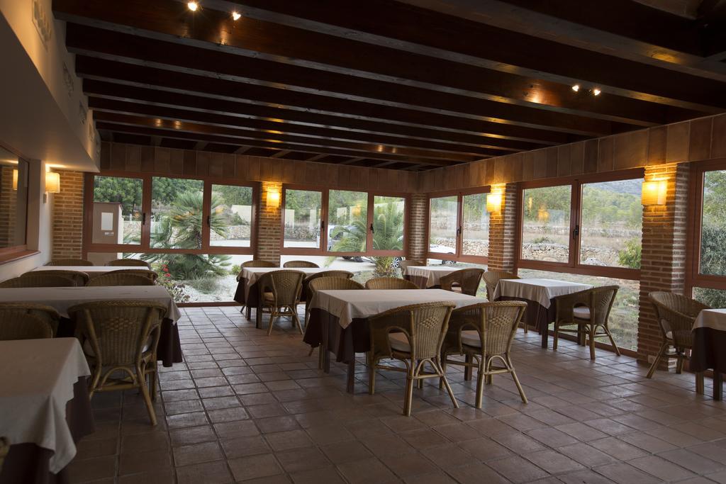 Hotel Cal Naudi Лес-Касес- д'Альканар Экстерьер фото